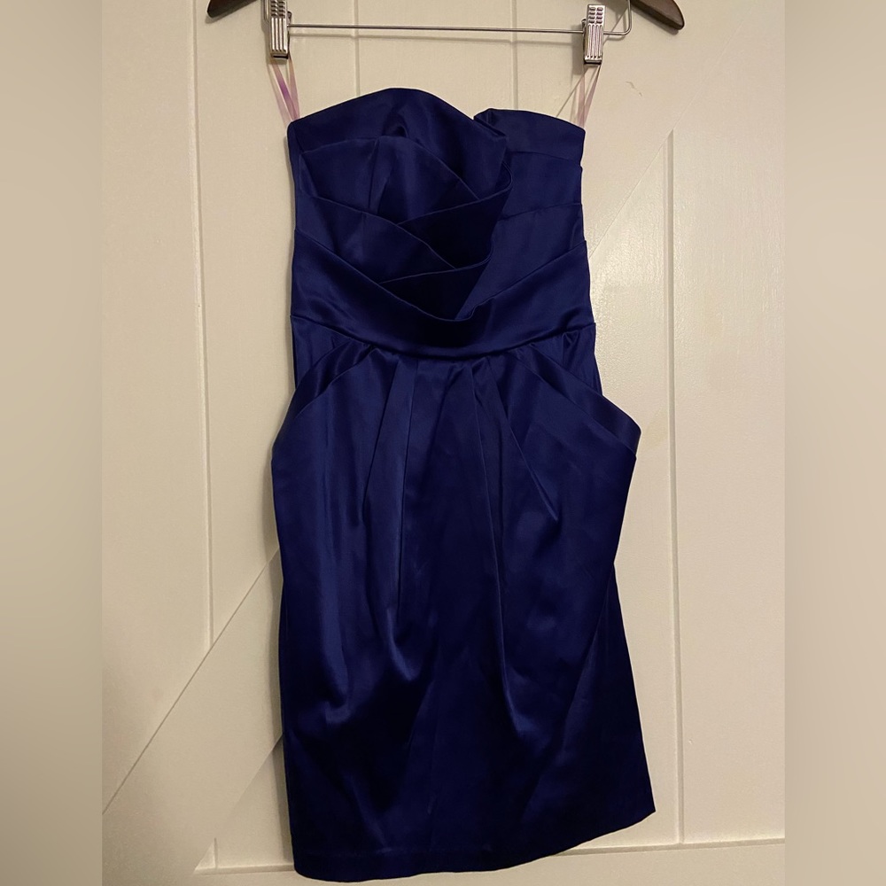 Super cute strapless dark blue/purple dress! Adorable pockets make it extra fun!